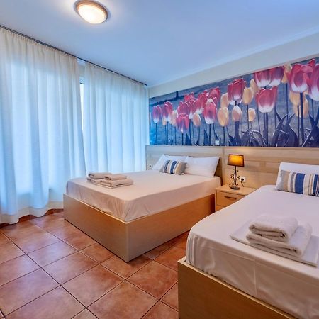 Fontana Luxury Rooms Mytilíni Esterno foto