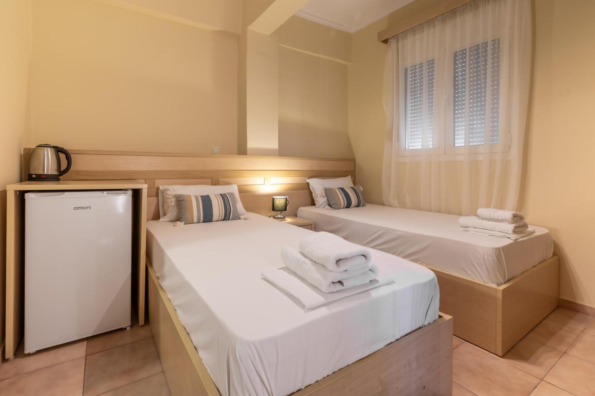 Fontana Luxury Rooms Mytilíni Esterno foto