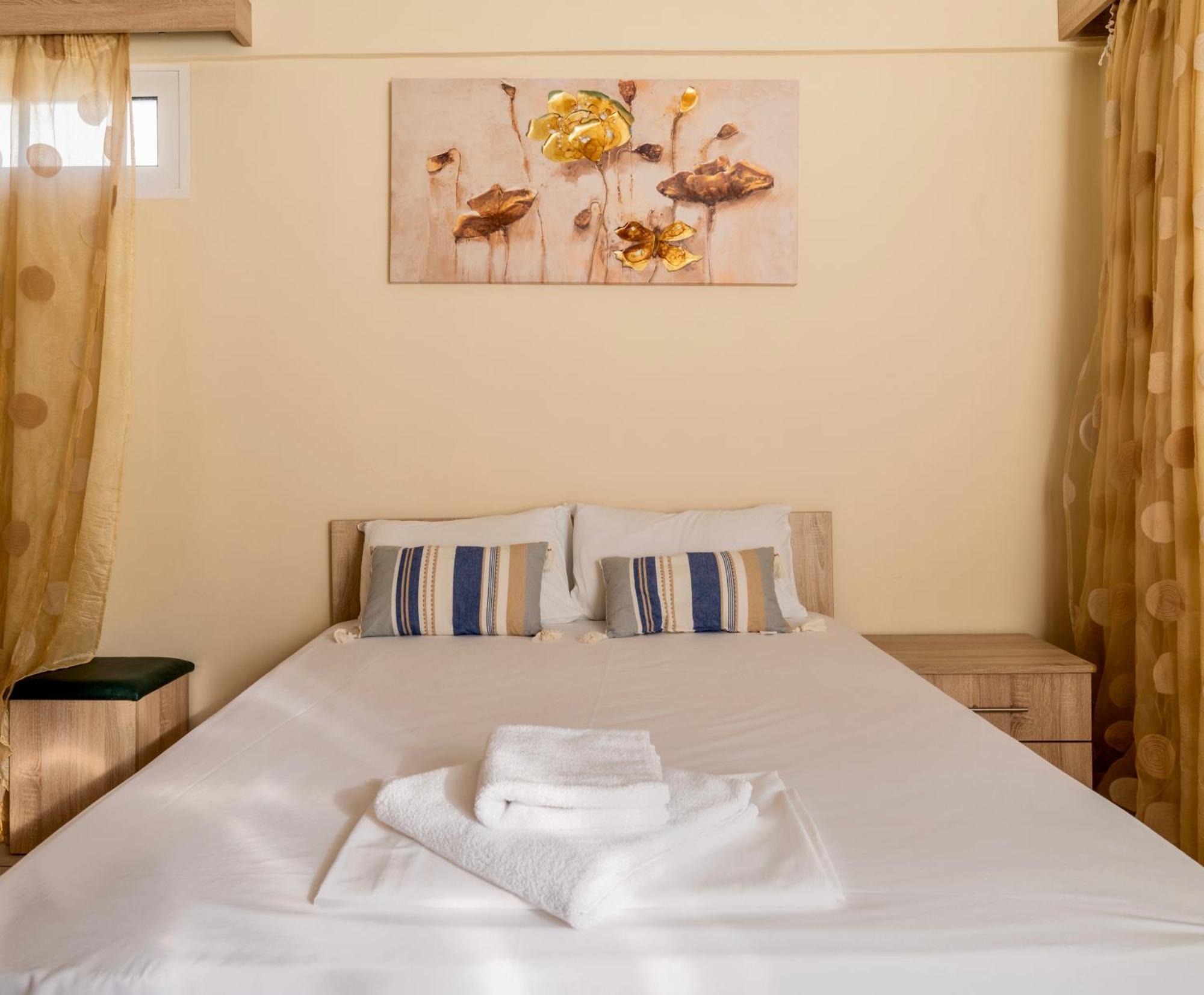 Fontana Luxury Rooms Mytilíni Esterno foto